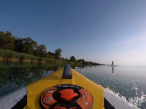 SUP-olás a Balatonon.